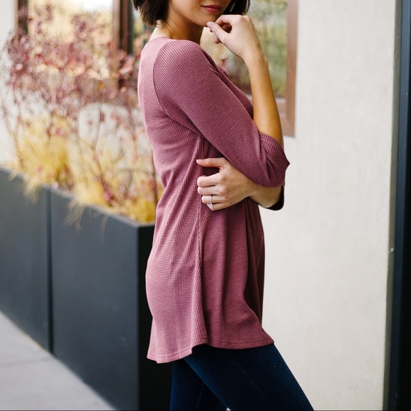 Buttons & Lace Into The Breach Blouse - Picture 5 of 8